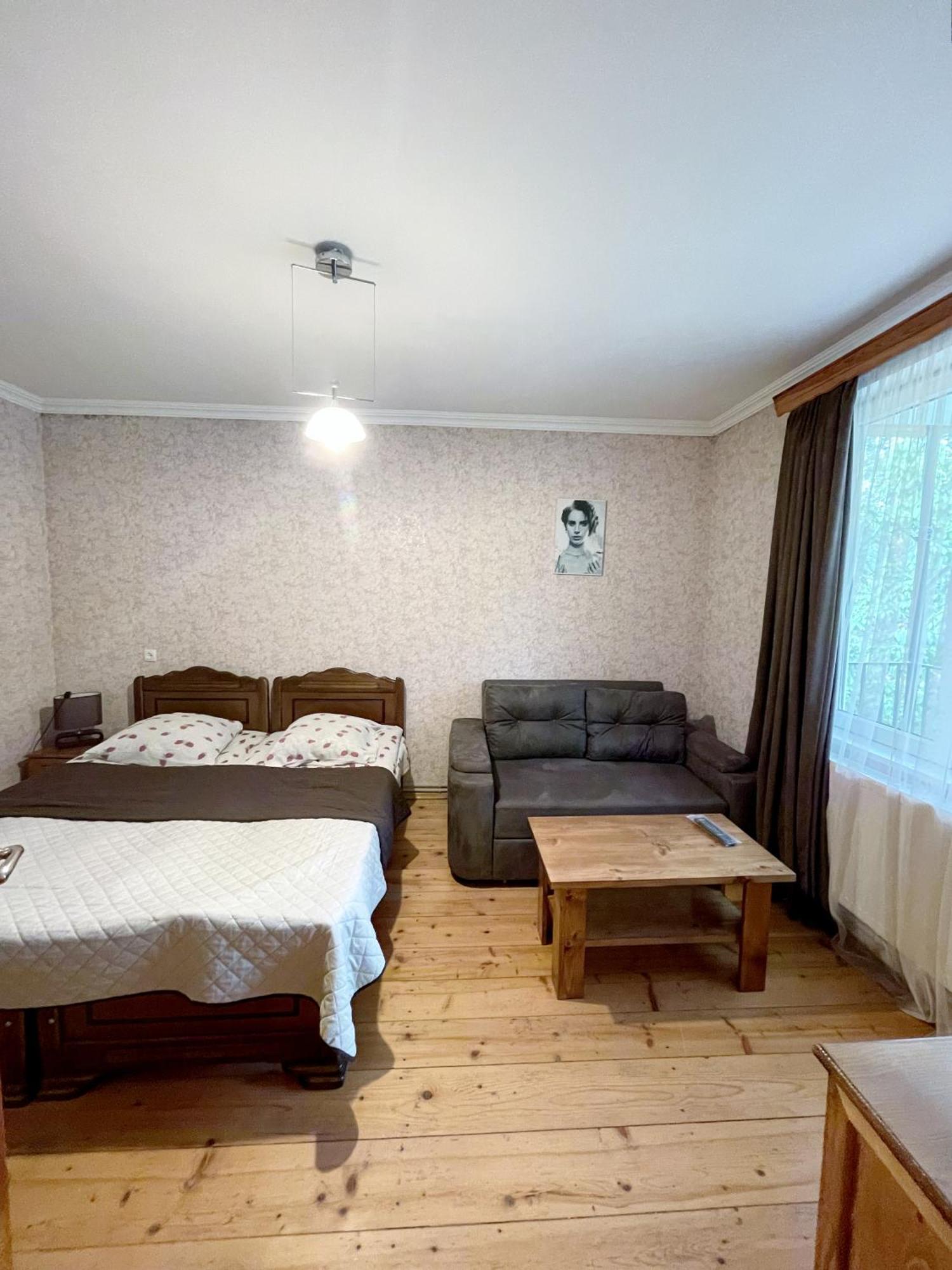 Guest House On Meskheti Боржоми Екстериор снимка