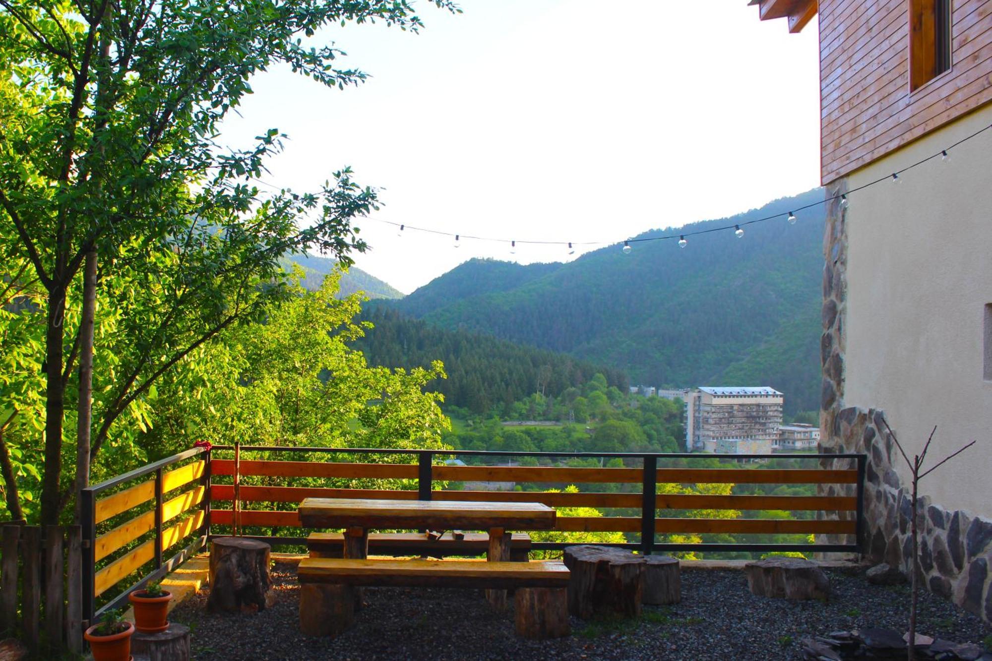 Guest House On Meskheti Боржоми Екстериор снимка