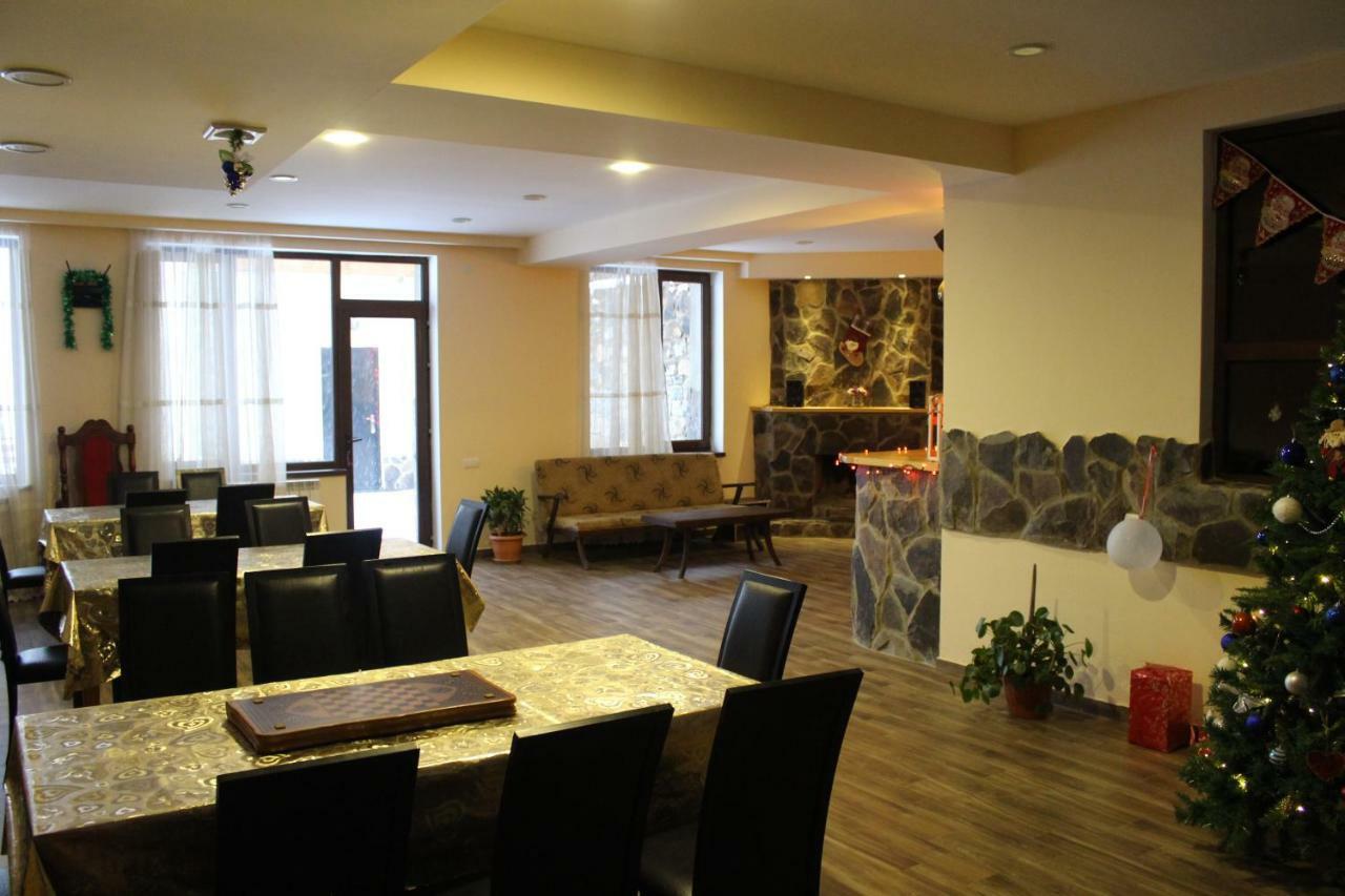 Guest House On Meskheti Боржоми Екстериор снимка
